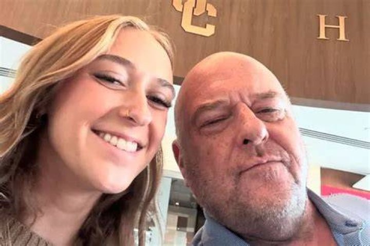 Who Is Dean Norris Daughter?