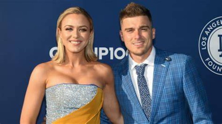 Who is Enrique Hernandez’s Wife: Meet Mariana Vicente