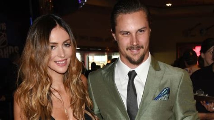 Who is Erik Karlsson’s Wife: Meet Melinda Currey