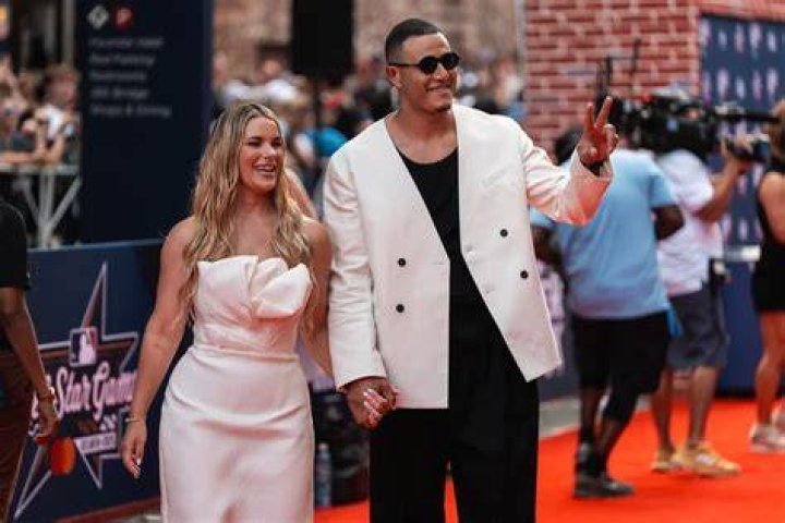 Who Is Fernando Tatis Jr Wife?