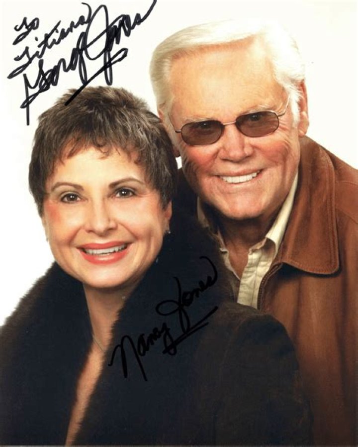 Who is George Jones ex-wife, Nancy Jones?