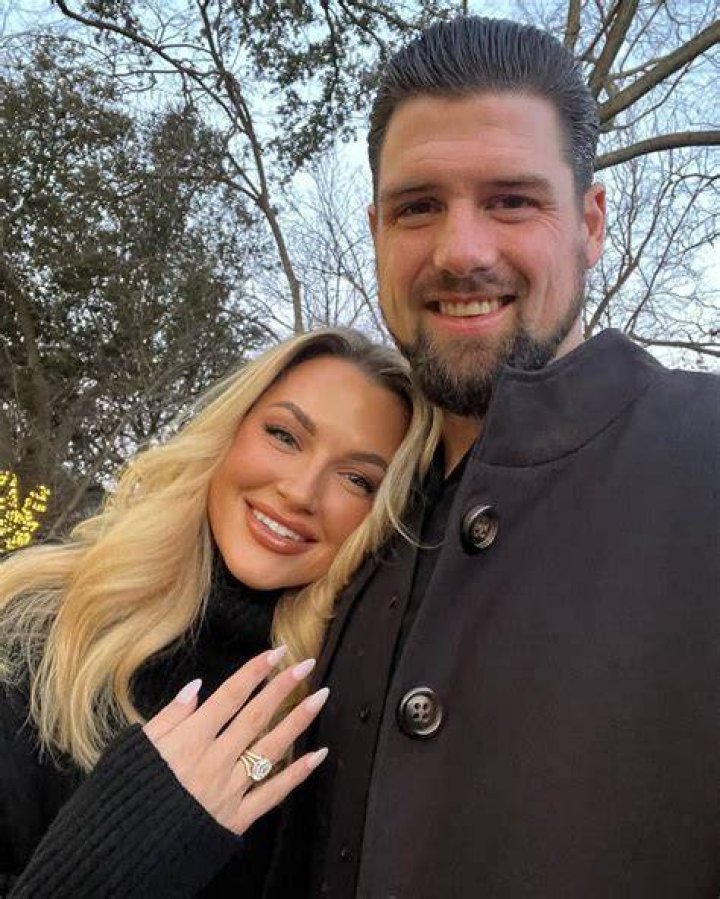 Who is Jamie Benn Girlfriend: Meet Jessica Bennett?