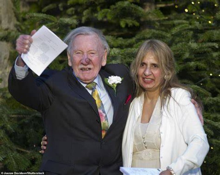 Who Is Leslie Phillips Wife? Meet Zara Carr