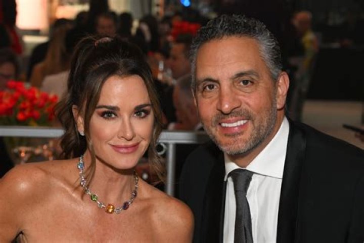 Who is Mauricio Umansky’s Wife?