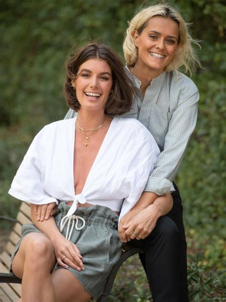 Who is Moana Hope Spouse? Meet Isabella Carlstrom