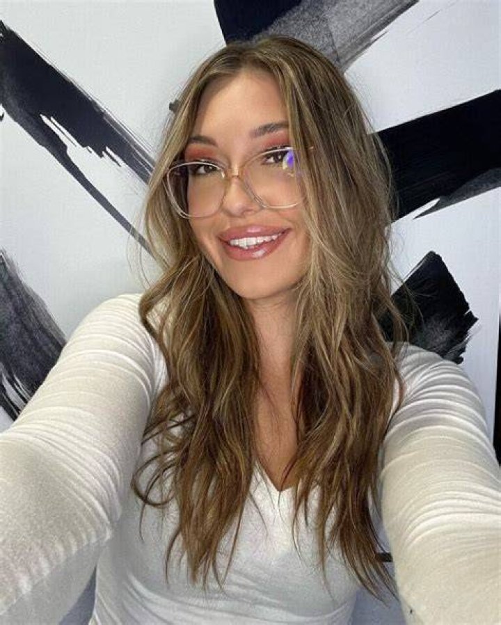 Who is Savannah Dexter: Biography,Net Worth & more..........
