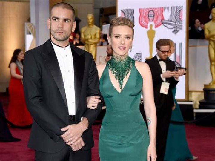 Who Is Scarlett Johansson’s Ex-Husband: Meet Ryan Reynolds