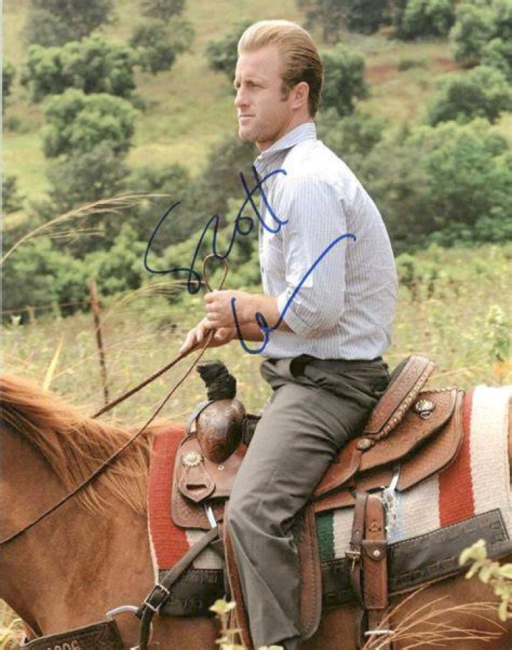 Who is Scott Caan wife: Is Scott Caan married?