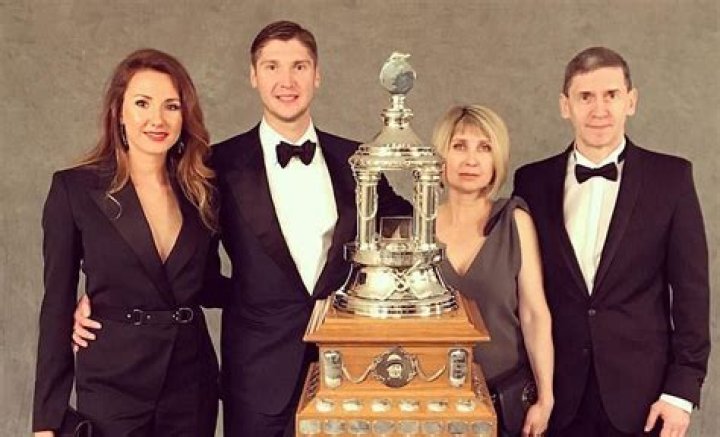 Who is Sergei Bobrovsky’s Wife? Meet Olga Bobrovskaya