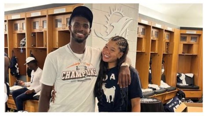 Who is Shedeur Sanders dating?