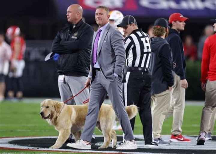 Why does Kirk Herbstreit Travel with his Dog? Who is Kirk Herbstreit?