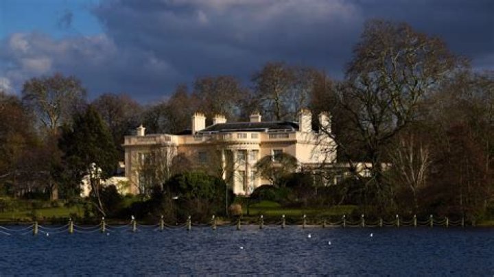 Wizkid Owns One Of The Most Expensive Luxurious Mansions In London, See How Much It Costs