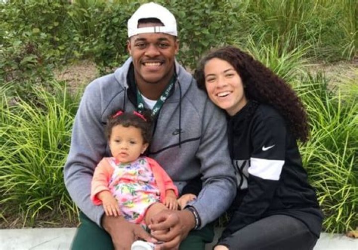 Xavier Tillman Sr. Wife: Meet Tamia Tillman