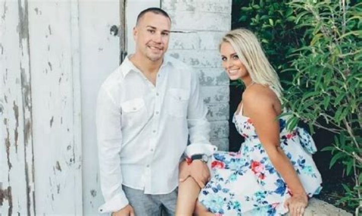 Zach Arnett Wife: Meet Emily Arnett