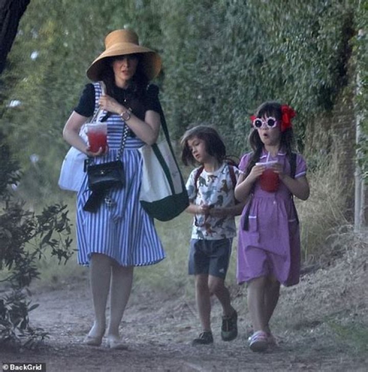Zooey Deschanel Children: Meet Her 2 Children